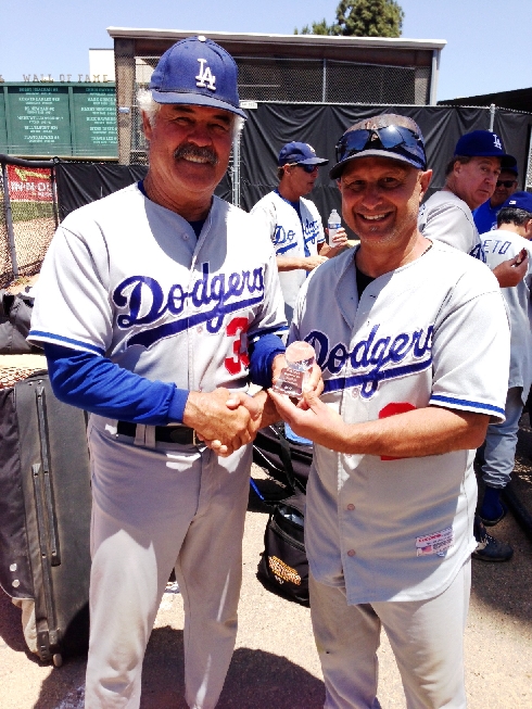 Gil Haro presents MVP Award to Steven Ashman